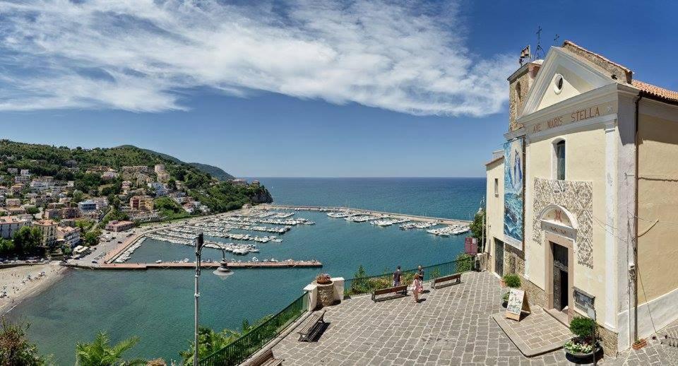 Panoramic Apartments In Villa In Center "The Beach And The Cliff" 1 Агрополи Экстерьер фото